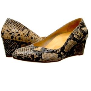 Vionic Antonia Mid Wedge Orthaheel Size 7